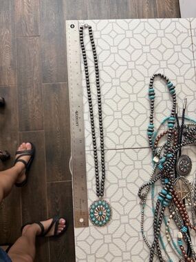 Turquoise Bead Pendant Necklace - Women Jewelry